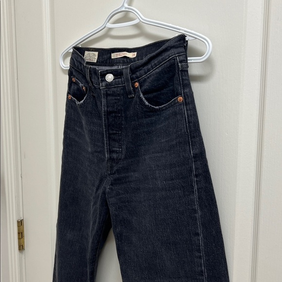 Levi’s Ribcage Straight Women’s Denim Jeans | Size 25 Black - Picture 3 of 6